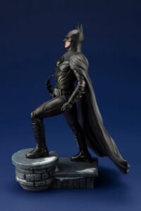 Figura de Batman en The Flash Movie de DC Comics línea ARTFX por Kotobukiya - Imagen 4