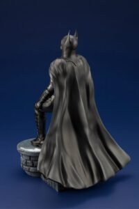 Figura de Batman en The Flash Movie de DC Comics línea ARTFX por Kotobukiya - Imagen 5