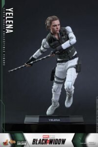 Figura articulada de Yelena en Viuda Negra por Hot Toys - Imagen 6
