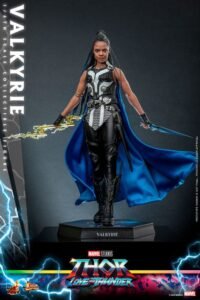 Figura articulada de Valquiria en Thor: Love and Thunder por Hot Toys - Imagen 4