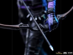 Figura de Kate Bishop en Ojo de Halcón por Iron Studios - Imagen 3