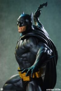 Figura de Batman (Black and Gray Edition) en DC Comics por Tweeterhead - Imagen 3