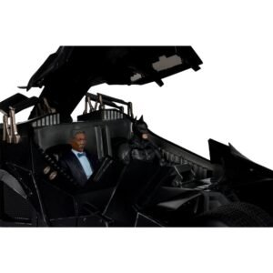Vehículo Tumbler con Lucius Fox en The Dark Knight (Gold Label) por McFarlane Toys - Imagen 4