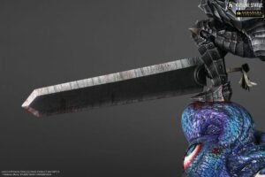 Figura Akihabara Legend de Guts Berserker Armor en Berserk por Kitsune Statue - Imagen 4