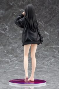 Estatua PVC 1/7 Oversized Sweatshirt Ver. de Takina Inoue en Lycoris Recoil por Phat! - Imagen 4