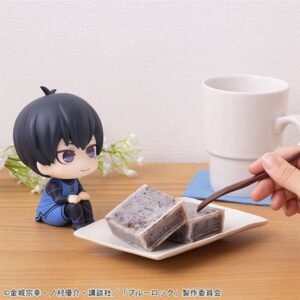 Estatua Look Up de Yoichi Isagi en Blue Lock por Megahouse - Imagen 9