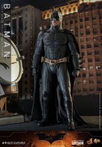 Figura Movie Masterpiece 1/6 de Batman en Batman Begins por Hot Toys (Edición exclusiva) - Imagen 4