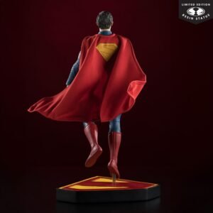 Estatua DC Direct 1/6 de Superman en Superman (2025) por McFarlane Toys - Imagen 8