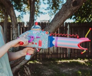 Réplica Prop con luz y sonido de Popcorn Bazooka en Killer Klowns From Outer Space por Syndicate Collectibles - Imagen 4