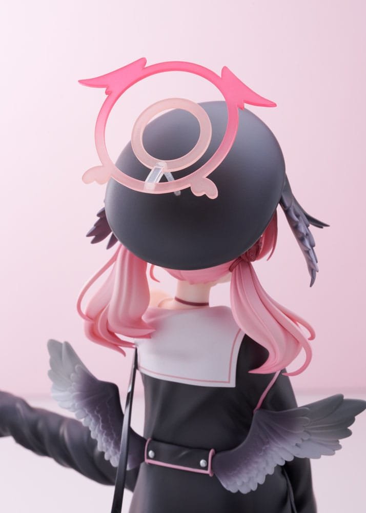 Estatua PVC 1/7 de Koharu en Blue Archive por Amakuni - Imagen 3