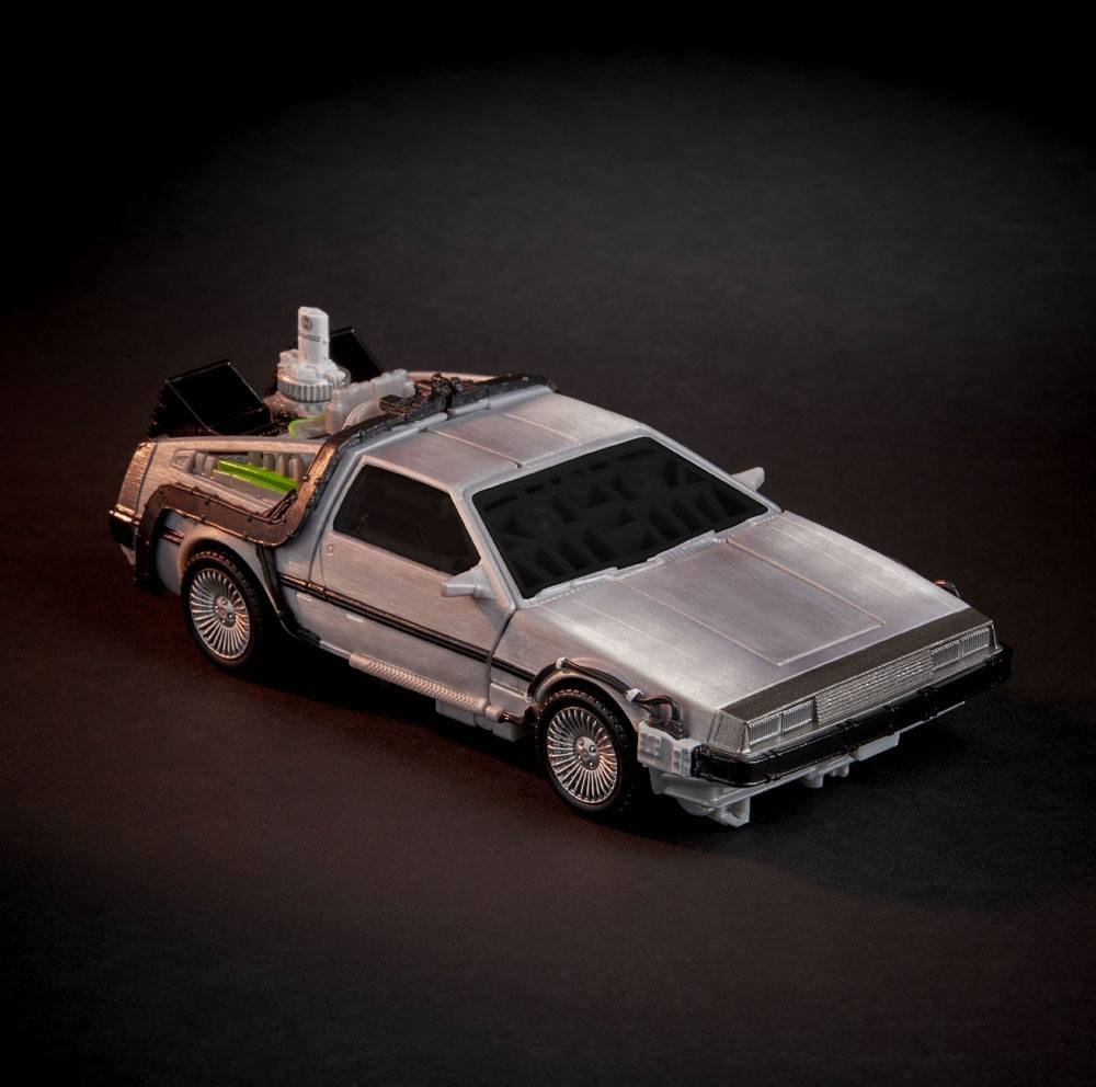 Figura Delorian de Gigawatt en Transformers x Regreso al Futuro por Hasbro - Imagen 4