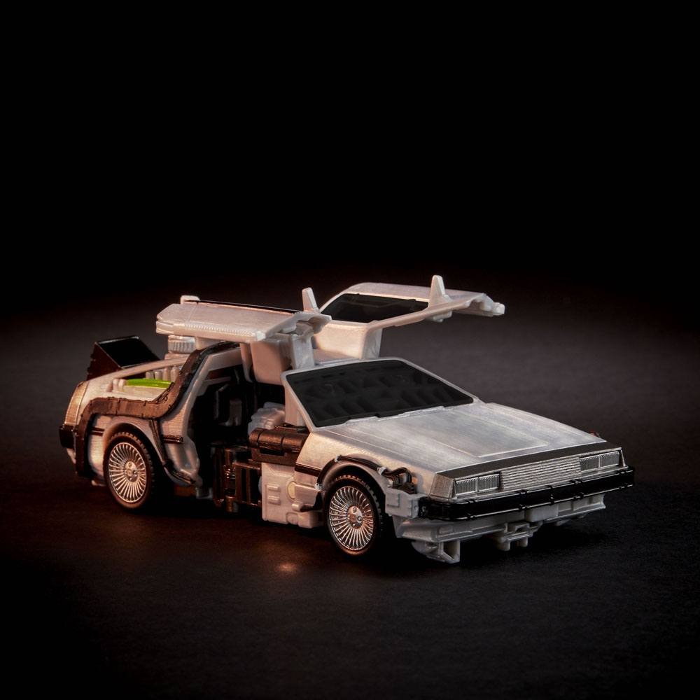 Figura Delorian de Gigawatt en Transformers x Regreso al Futuro por Hasbro - Imagen 7