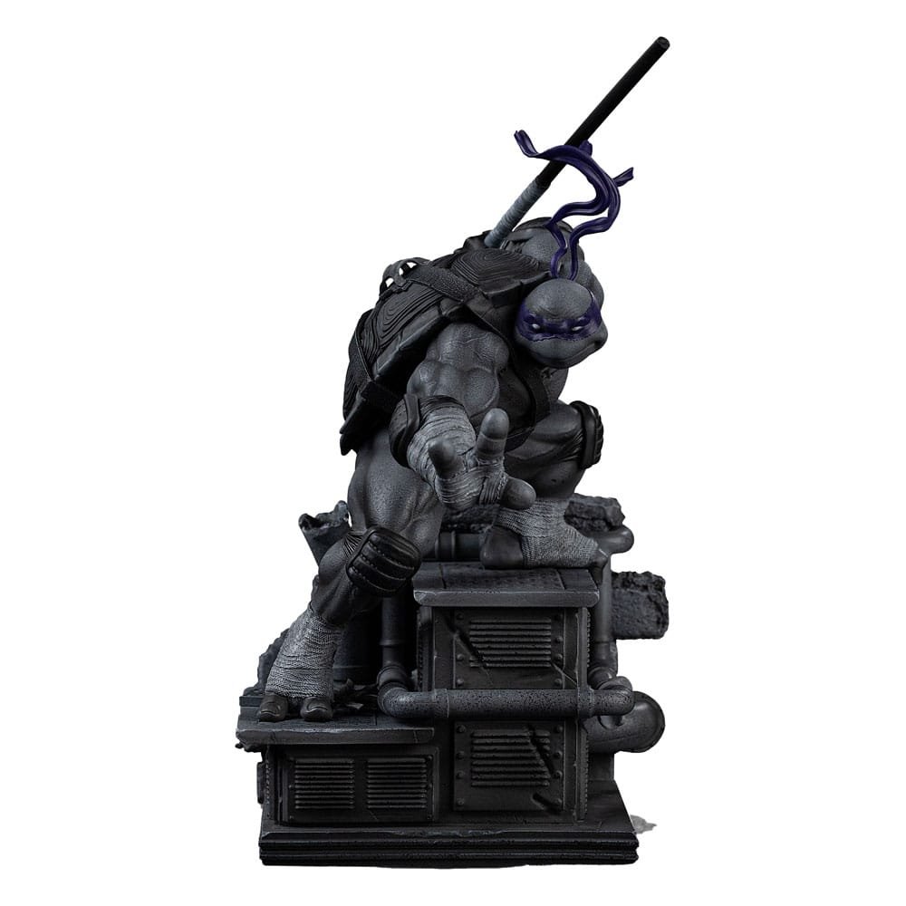 Estatua 1/10 Art Scale Black and White Variant de Donatello en Tortugas Ninja por Iron Studios