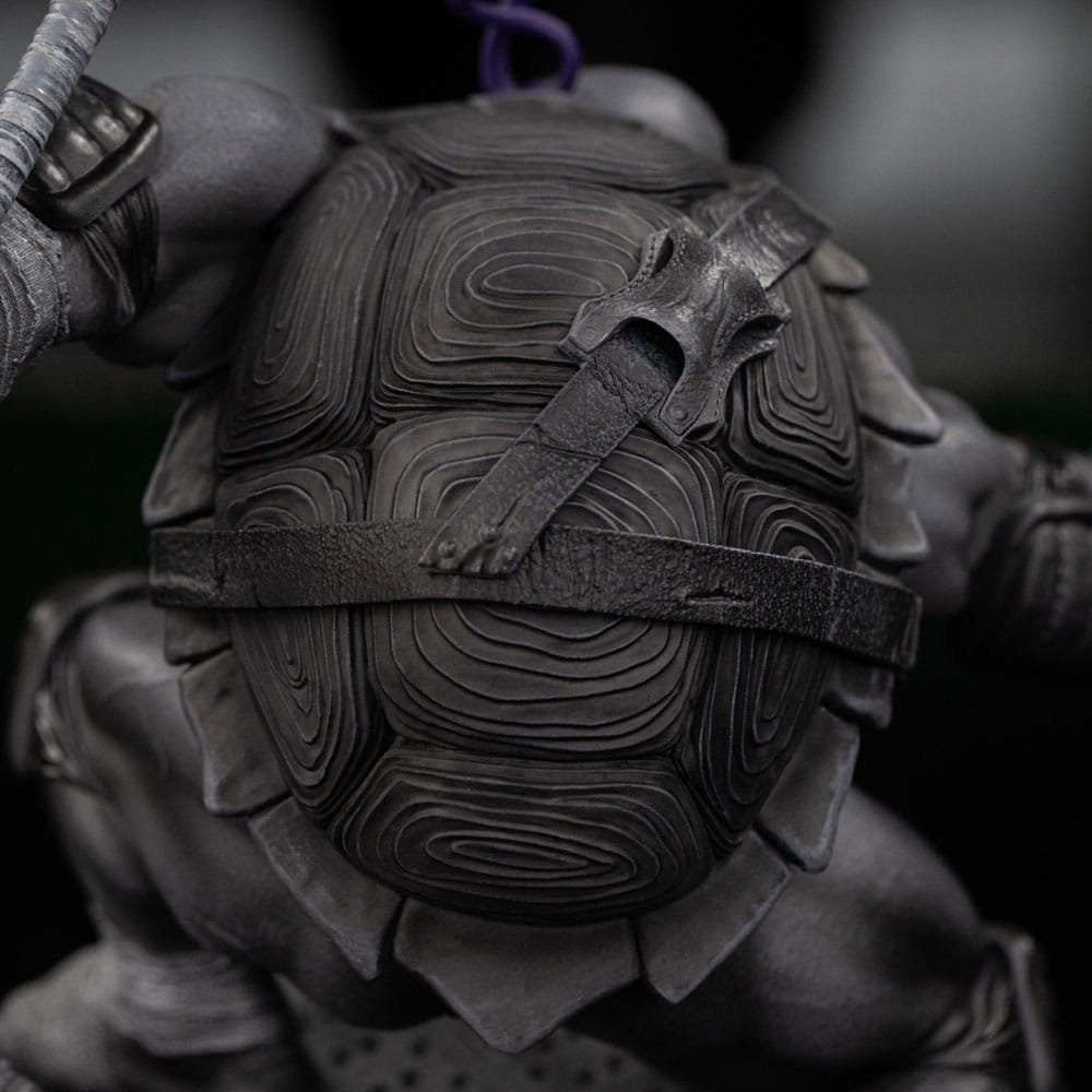 Estatua 1/10 Art Scale Black and White Variant de Donatello en Tortugas Ninja por Iron Studios - Imagen 5