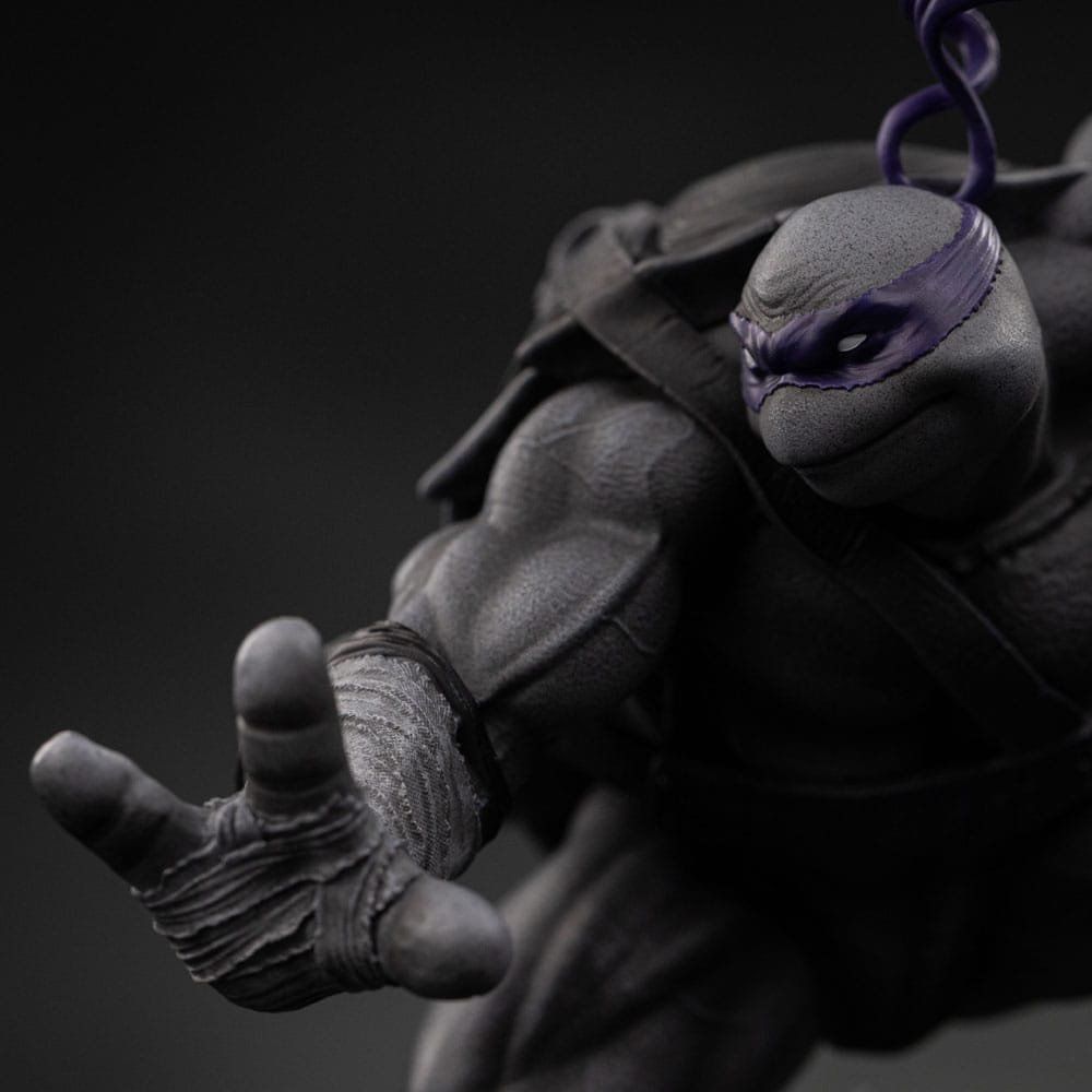 Estatua 1/10 Art Scale Black and White Variant de Donatello en Tortugas Ninja por Iron Studios - Imagen 9
