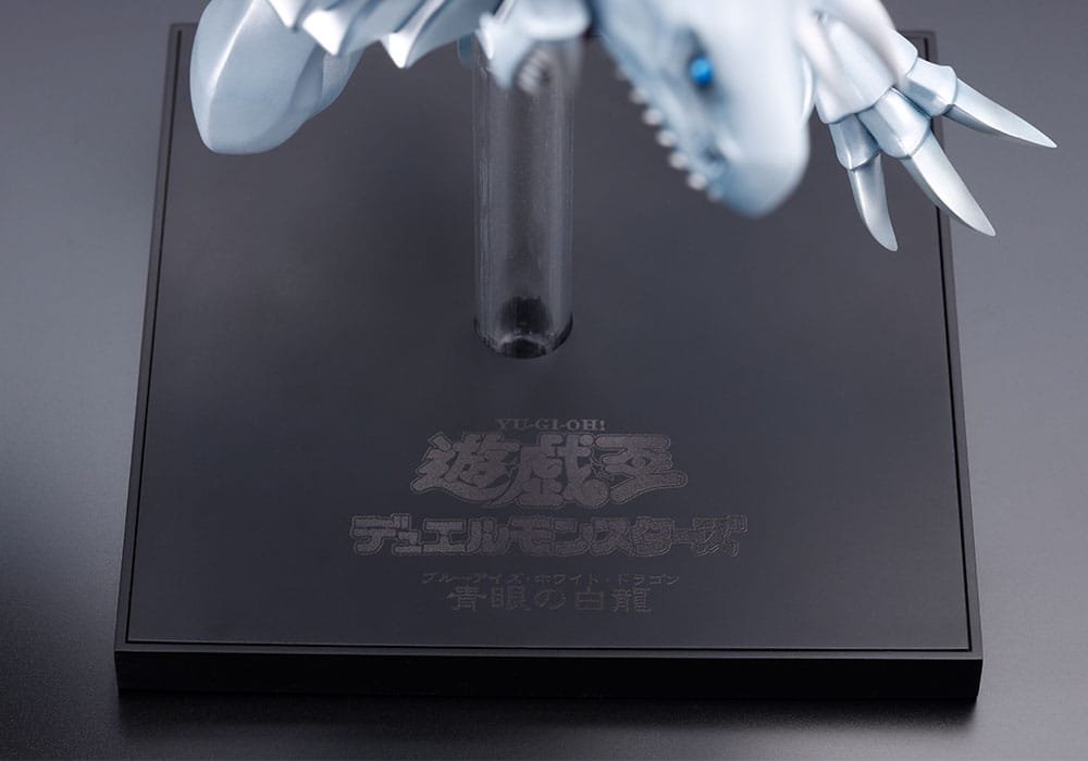 Estatua Oshi Works PVC de Dragón Blanco de Ojos Azules en Yu-Gi-Oh! por Kotobukiya - Imagen 9