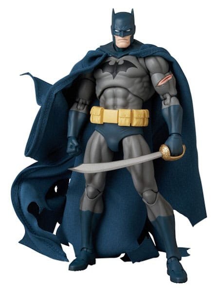 Figura MAFEX de Batman Damage Ver. (Batman: Hush Ver.) en DC Comics por Medicom