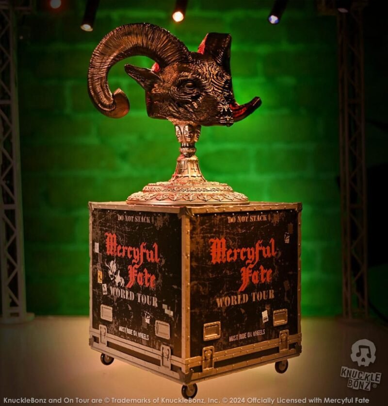 Estatua Rock Ikonz On Tour de Mercyful Fate: Road Case & Máscara de escenario (World Tour) por Knucklebonz