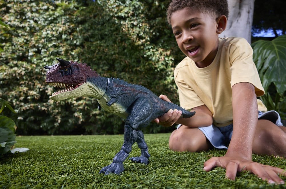 Figura Charge 'N Chomp de Carnotaurus en Jurassic World: Chaos Theory por Mattel - Imagen 5