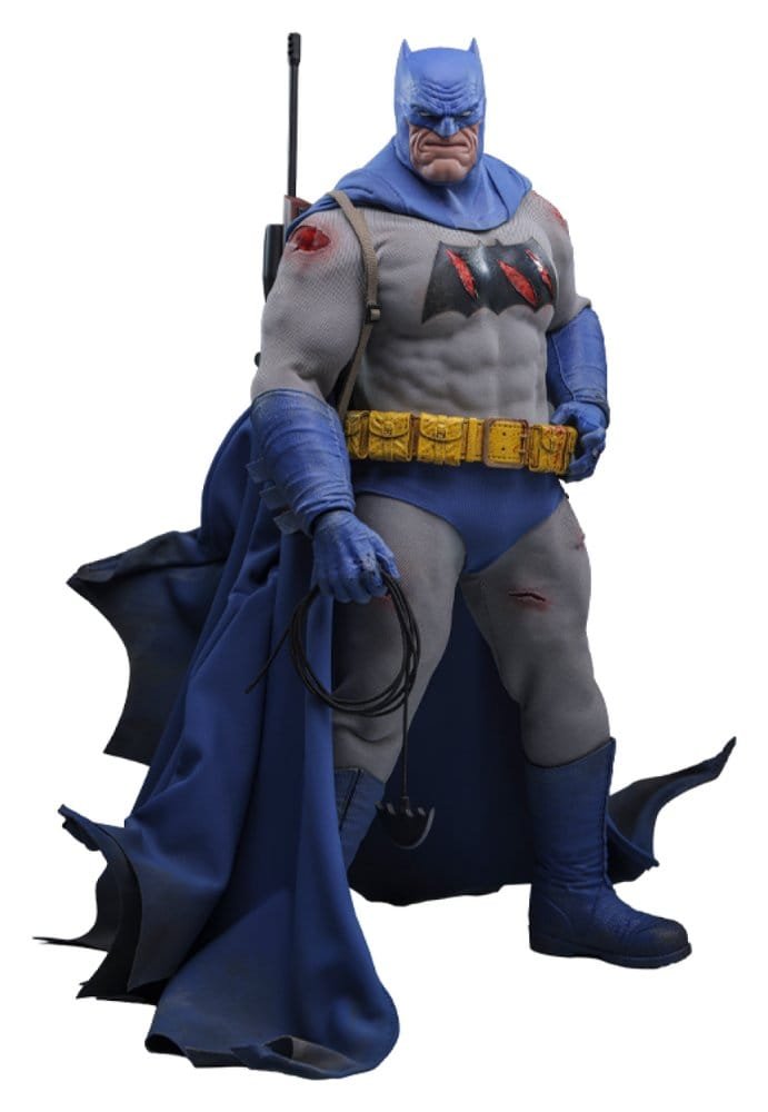 Figura Comic Masterpiece 1/6 de Batman (Battle Damaged Version) en Batman: The Dark Knight Returns por Hot Toys