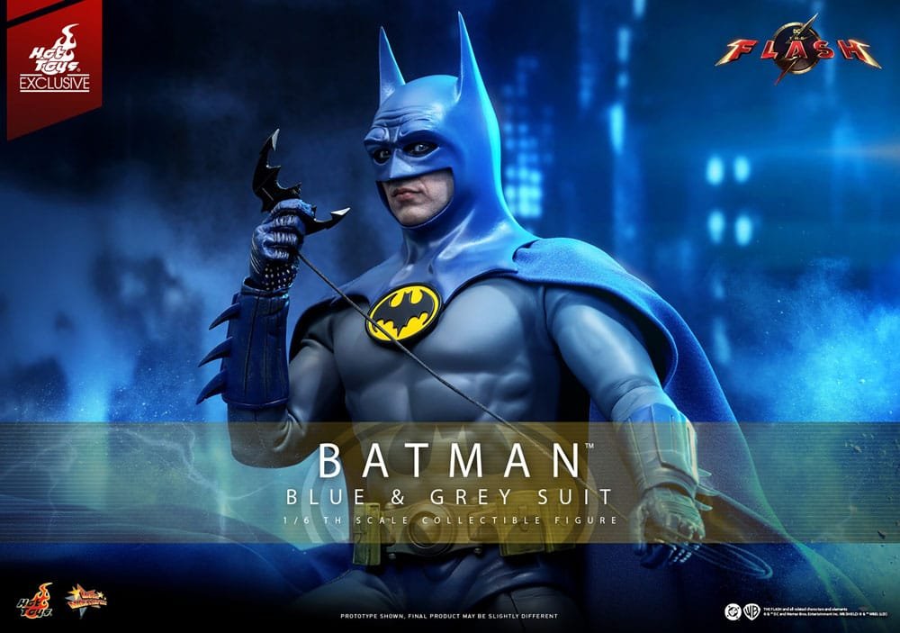 Figura Movie Masterpiece 1/6 de Batman (Blue & Grey Suit - Edición Limitada) en The Flash por Hot Toys - Imagen 2
