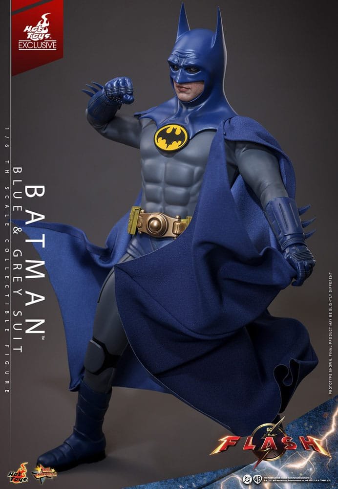 Figura Movie Masterpiece 1/6 de Batman (Blue & Grey Suit - Edición Limitada) en The Flash por Hot Toys - Imagen 7